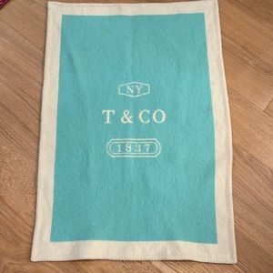 Tiffany co baby blanket only release in Europe, limited edition,